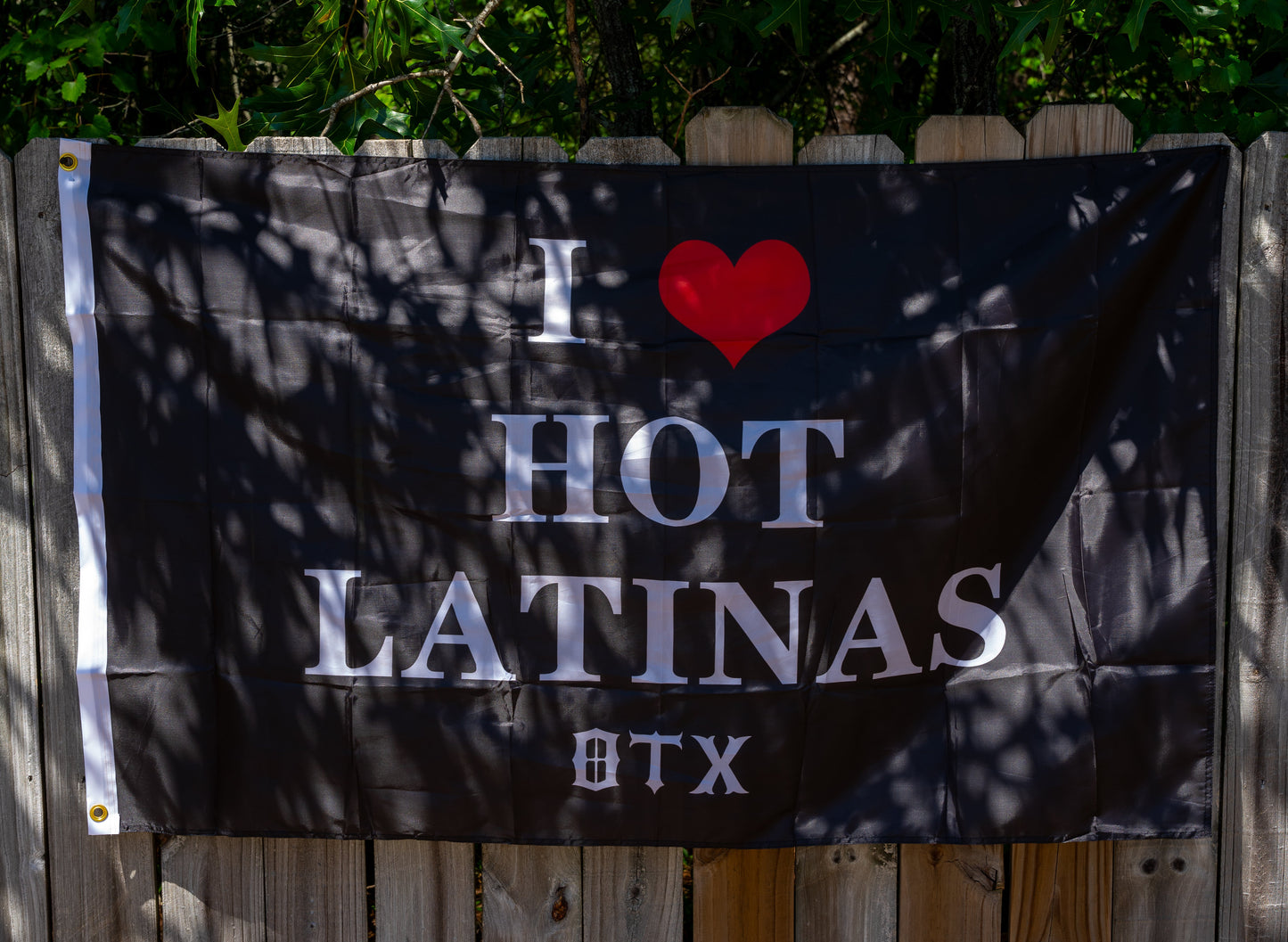 I ❤️ Hot Latinas Flag